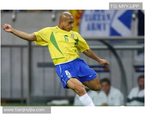 80年代足球传奇人物风采回顾 经典球星瞬间重现荣耀时光 80年代足球传奇人物风采回顾 经典球星瞬间重现荣耀时光