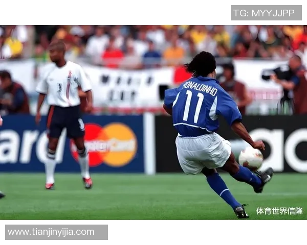 左脚足球明星的天赋与荣耀展现他们在绿茵场上的独特艺术