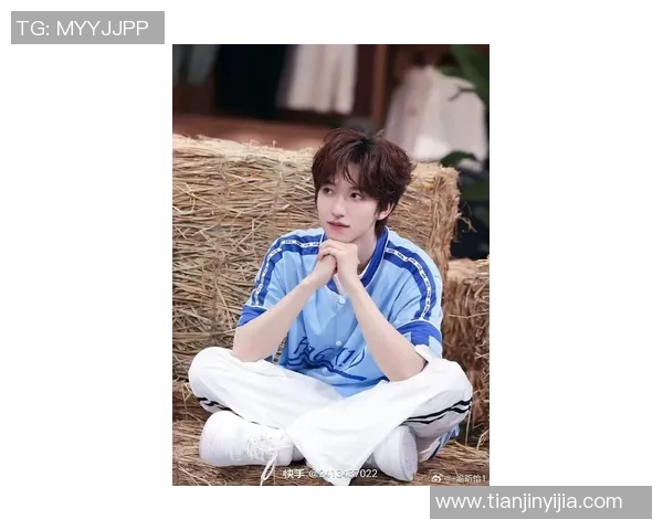 贺峻霖心目中的足球偶像是谁他对足球明星的热爱与追求